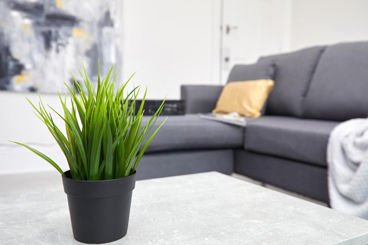 Your Sheffield Stays - Spacious 5 Bedroom House Номер фото